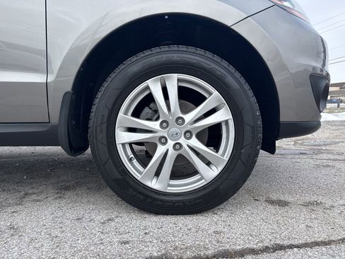 Used 2011 Hyundai Santa Fe Limited image 19