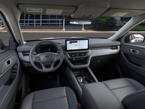 New 2026 Ford Explorer Active w/ Active Comfort Package RWD image 9