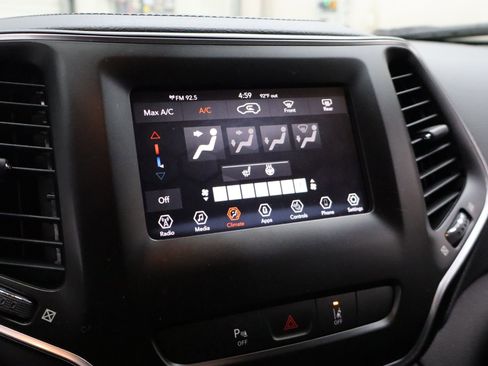 Used 2021 Jeep Cherokee Latitude Lux AWD/4WD image 21