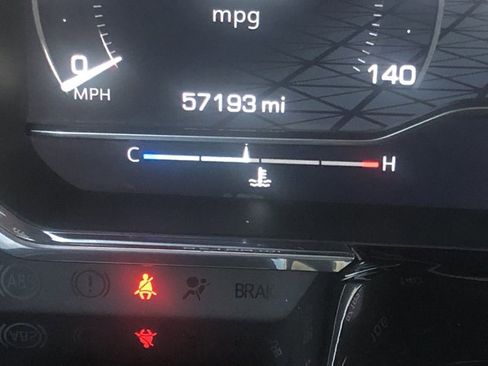 Used 2022 GMC Sierra 1500 SLT image 12