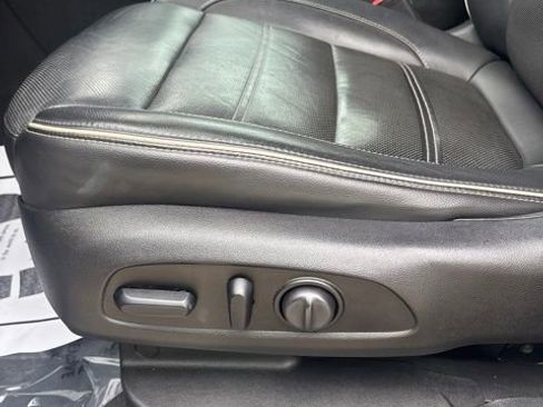 Used 2018 GMC Acadia Denali w/ Technology Package AWD/4WD image 24