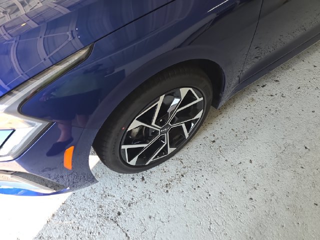 Certified 2025 Kia K5 EX FWD image 9