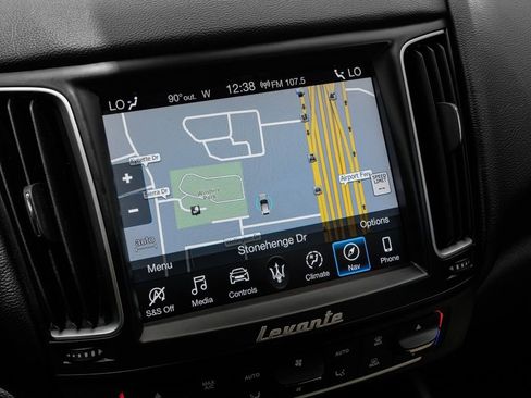 Used 2019 Maserati Levante image 22