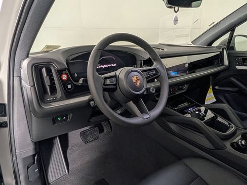 New 2026 Porsche Cayenne AWD/4WD image 4