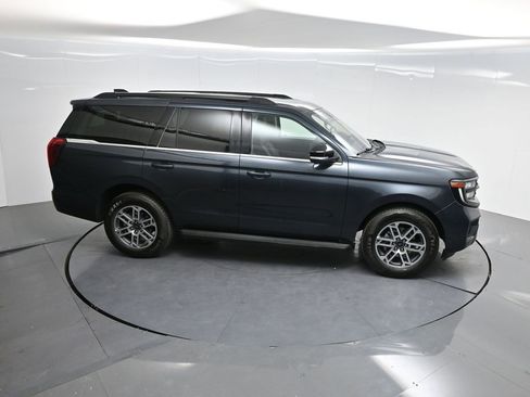 Used 2025 Ford Expedition Active image 57