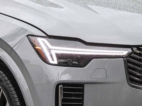 New 2026 Volvo XC90 T8 Ultra w/ Protection Package Premier AWD/4WD image 4