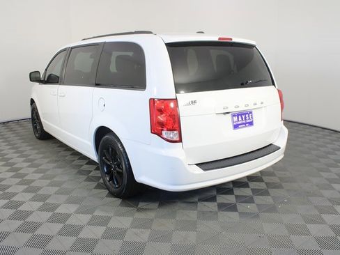 Used 2020 Dodge Grand Caravan SE image 19