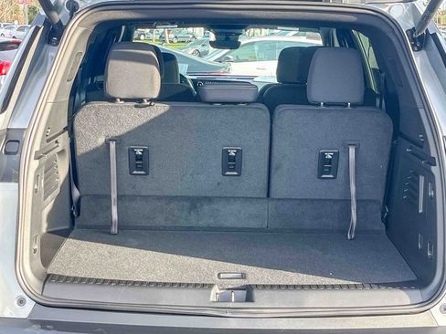 New 2026 Chevrolet Traverse LT w/ Enhanced Driving Package image 24