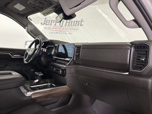 Used 2022 Chevrolet Silverado 1500 RST w/ Convenience Package II image 30