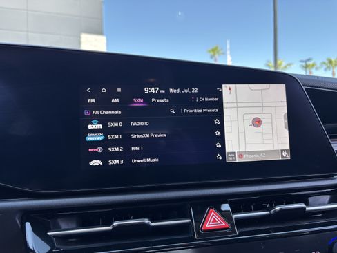 Certified 2023 Kia Niro Wind w/ Wind Preserve Package FWD image 20