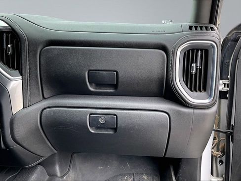 Used 2020 Chevrolet Silverado 1500 LT w/ All-Star Edition image 17