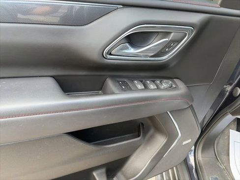 Used 2023 Chevrolet Suburban RST w/ Luxury Package image 18