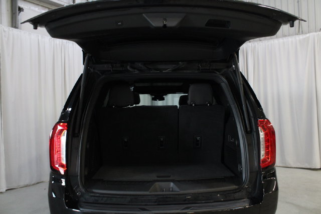 Used 2023 GMC Yukon SLT w/ SLT Luxury Package AWD/4WD image 30