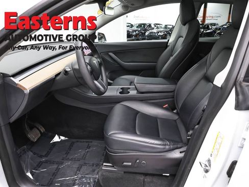 Used 2022 Tesla Model Y Long Range AWD/4WD image 14