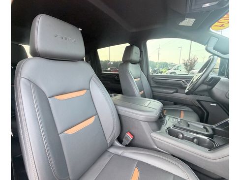 Used 2024 GMC Sierra 2500 AT4 w/ Technology Package AWD/4WD image 24