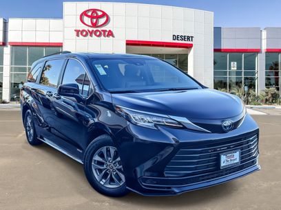 Used 2021 Toyota Sienna LE