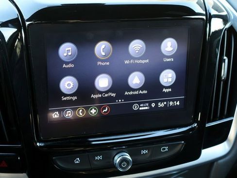 Used 2023 Chevrolet Traverse LT image 32