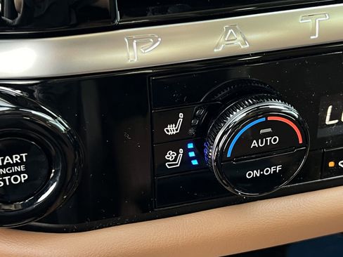 New 2026 Nissan Pathfinder Platinum FWD image 11