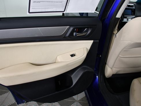 Used 2015 Subaru Legacy 2.5i Premium w/ Moonroof Package AWD/4WD image 44