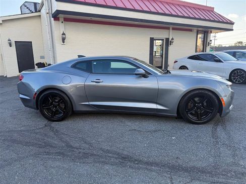 Used 2021 Chevrolet Camaro LT image 6