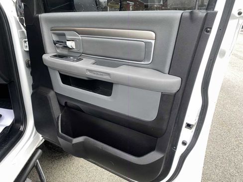 Used 2018 RAM 2500 Big Horn image 37