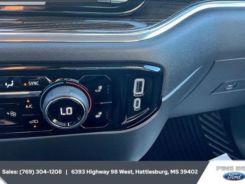 Used 2024 Chevrolet Silverado 1500 RST image 22