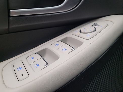 Used 2025 Hyundai Sonata SEL FWD image 27
