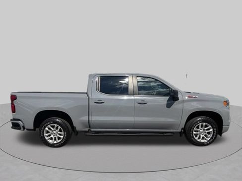Used 2024 Chevrolet Silverado 1500 RST w/ Z71 Off-Road Package AWD/4WD image 7