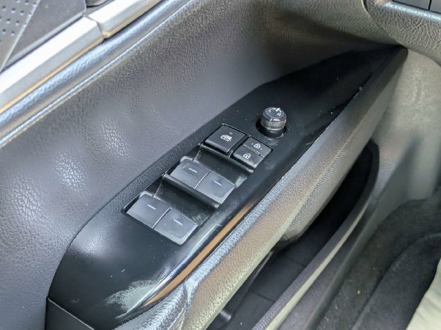Used 2025 Toyota Camry XSE FWD image 25