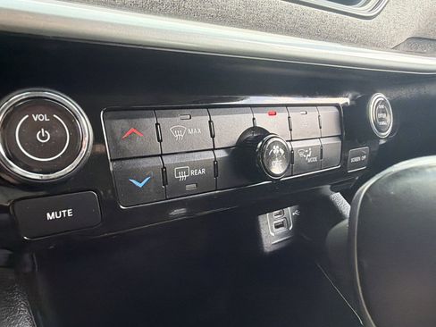 Used 2022 Jeep Compass Latitude w/ Sun and Sound Group AWD/4WD image 41