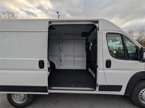 New 2026 RAM ProMaster 1500 w/ Premium Convenience Group image 7