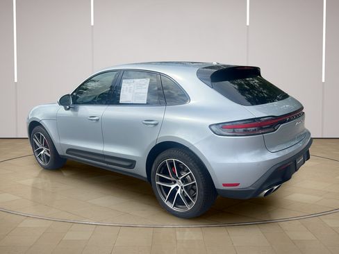 Certified 2025 Porsche Macan S AWD/4WD image 3