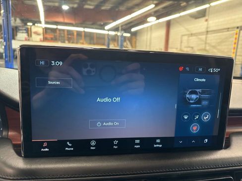 Used 2022 Lincoln Nautilus Reserve w/ Monochromatic Package image 38