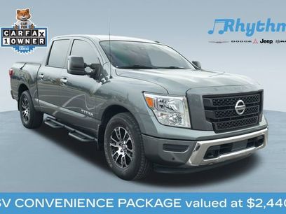 Used 2021 Nissan Titan SV w/ SV Convenience Package