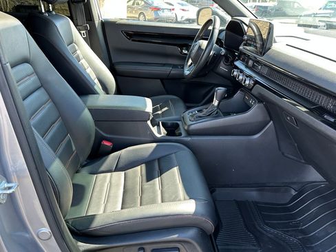 Used 2023 Honda CR-V Sport Touring image 17