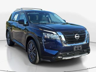 Used 2023 Nissan Pathfinder SL w/ SL Premium Package AWD/4WD video 3