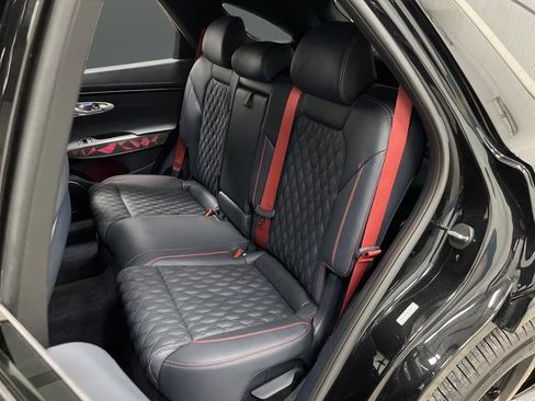 Used 2025 Genesis GV70 3.5T Sport w/ Sport Advanced Package image 31