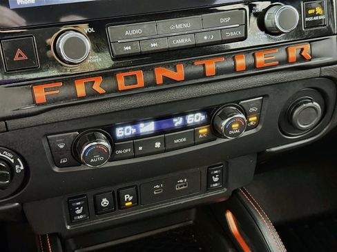 Used 2025 Nissan Frontier PRO-4X w/ Pro Convenience Package AWD/4WD image 19