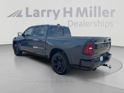 Used 2026 RAM 1500 Big Horn AWD/4WD image 3