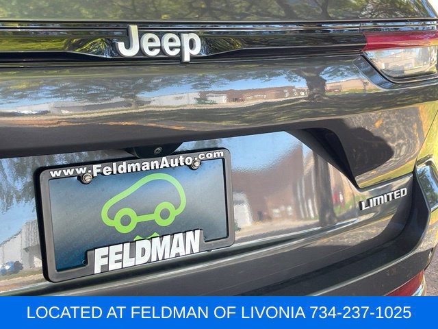 Used 2024 Jeep Grand Cherokee Limited AWD/4WD image 27