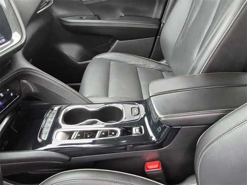 Used 2021 Buick Envision Essence w/ Sport Touring Package image 27