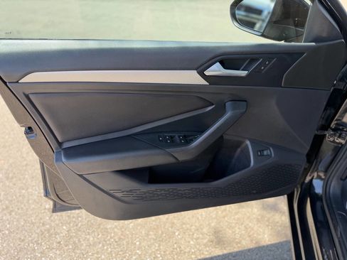 Used 2019 Volkswagen Jetta S FWD image 21