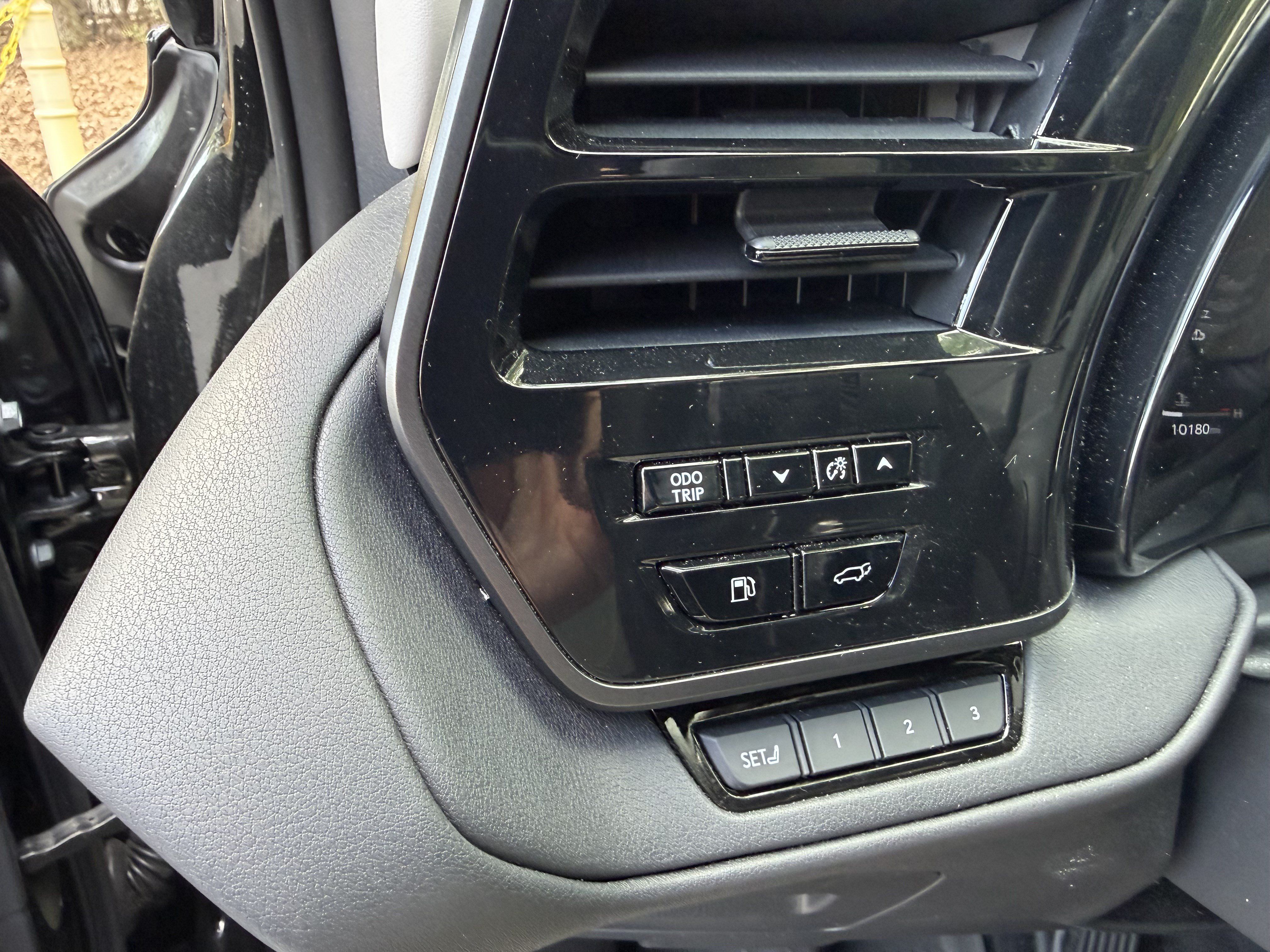 Used 2026 Lexus TX 350 AWD w/ Technology Package image 13