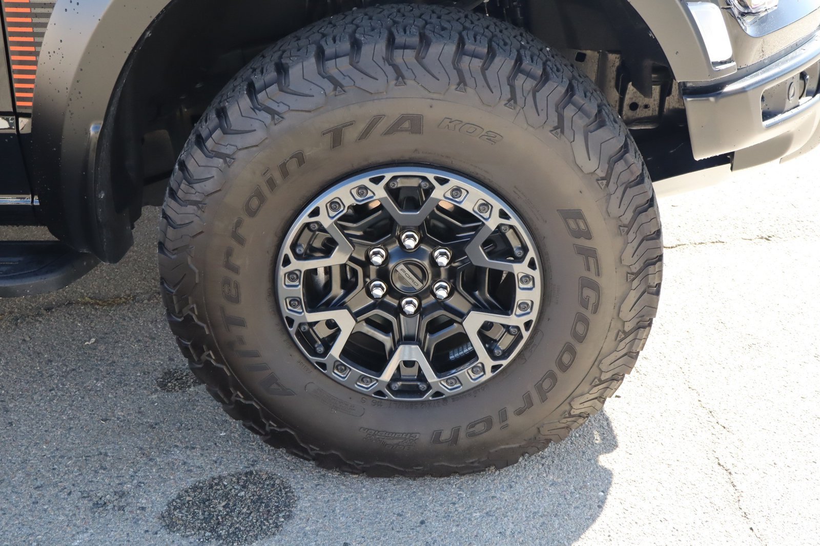 Used 2025 Ford F150 Raptor w/ Equipment Group 803A Raptor R AWD/4WD image 10