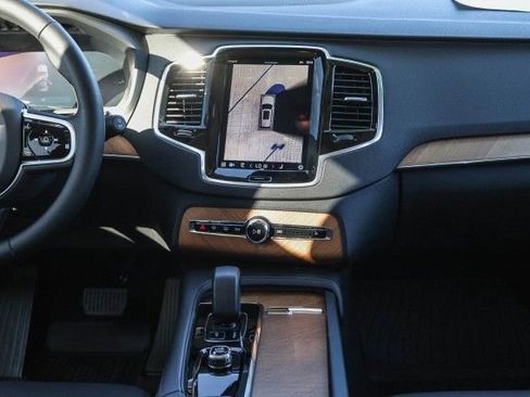 Used 2025 Volvo XC90 T8 Plus w/ Protection Package Premier AWD/4WD image 16