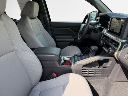 Certified 2026 Toyota Tacoma SR5 AWD/4WD image 27
