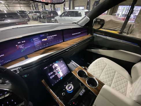 Used 2025 Cadillac Escalade Sport Platinum w/ LPO, Floor Liner Package image 8