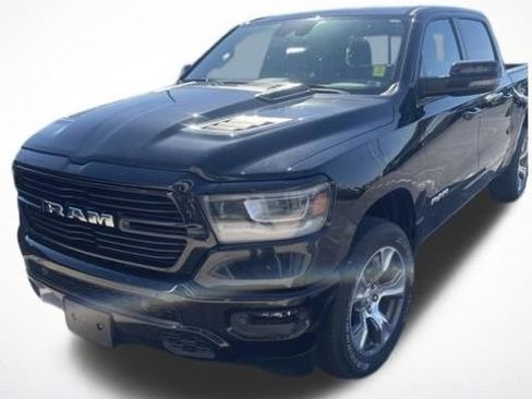 Used 2023 RAM 1500 Laramie AWD/4WD image 4