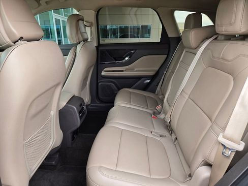 Used 2022 Lincoln Corsair Reserve w/ Equipment Group 201A image 15