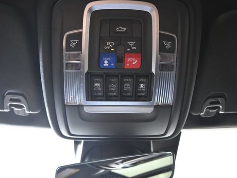Used 2019 RAM 1500 Limited AWD/4WD image 37